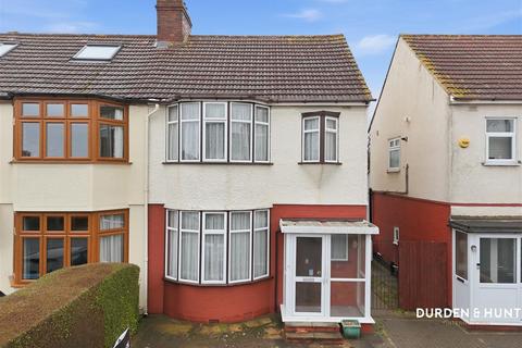 undefined, Harwood Avenue, Hornchurch, RM11