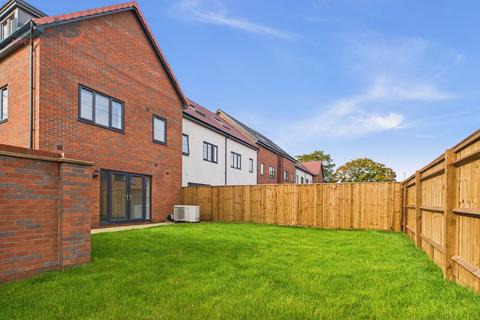 undefined, Osbourne Gardens, Aylesbury, HP21