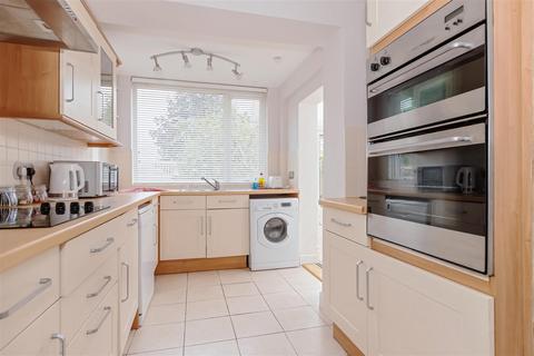 3 bedroom detached house for sale, Madeira Avenue, Worthing