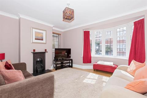 undefined, Madeira Avenue, Worthing