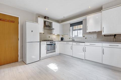 2 bedroom flat to rent, Charnley Drive, Leeds LS7