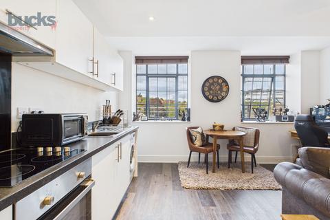 1 bedroom flat for sale, Birch House, Leigh Street, HP11