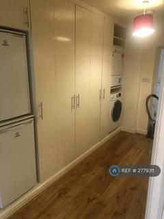 2 bedroom flat to rent, Lewisham Way, London, SE14