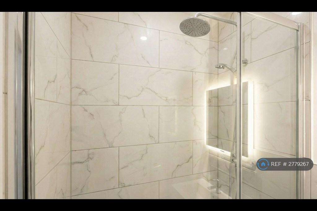 Bathr