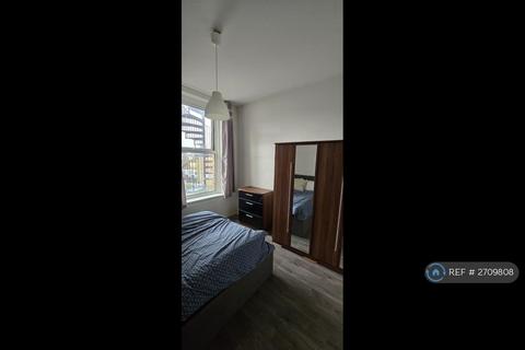 undefined, South Ealing Road, London, W5