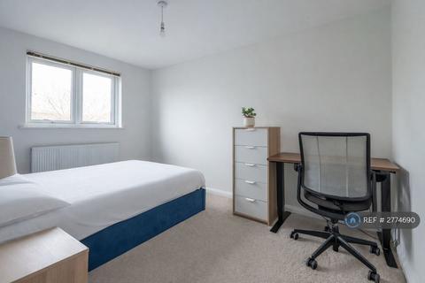 undefined, Temple Close, London, SE28