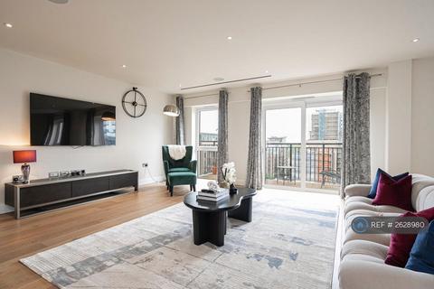 3 bedroom flat to rent, Golding House, London, NW9