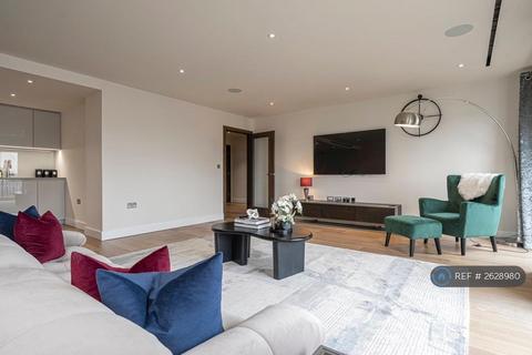 3 bedroom flat to rent, Golding House, London, NW9