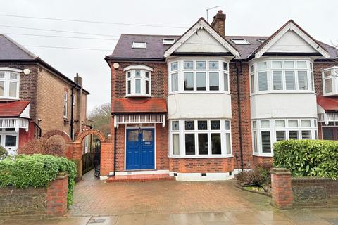 undefined, Cheyne Walk, London N21