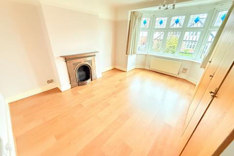 undefined, Cheyne Walk, London N21
