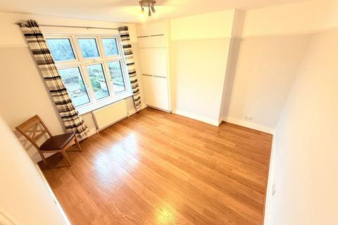 undefined, Cheyne Walk, London N21