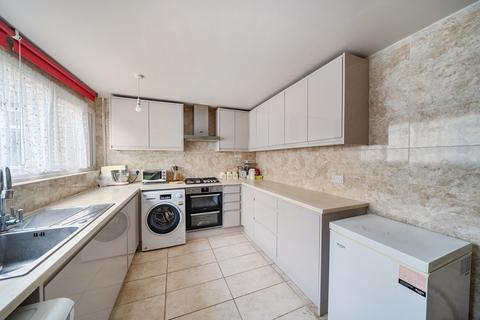 undefined, Howards Grove, Southampton, Hampshire