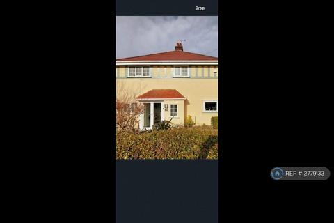 3 bedroom semi-detached house to rent, Riviere Avenue, Llandudno, LL30