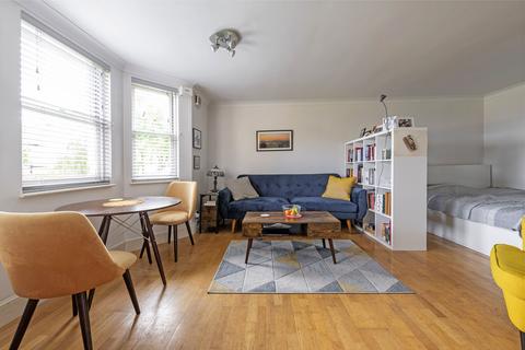 undefined, East Hill, London, SW18