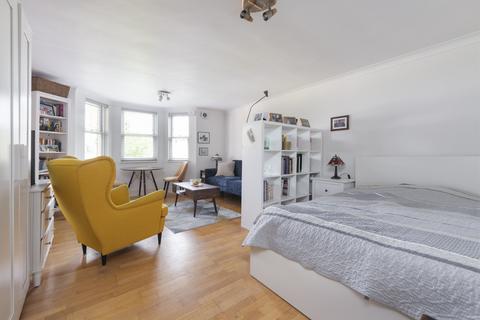 undefined, East Hill, London, SW18