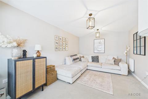 3 bedroom semi-detached house for sale, Elmlands Close, Derby DE72