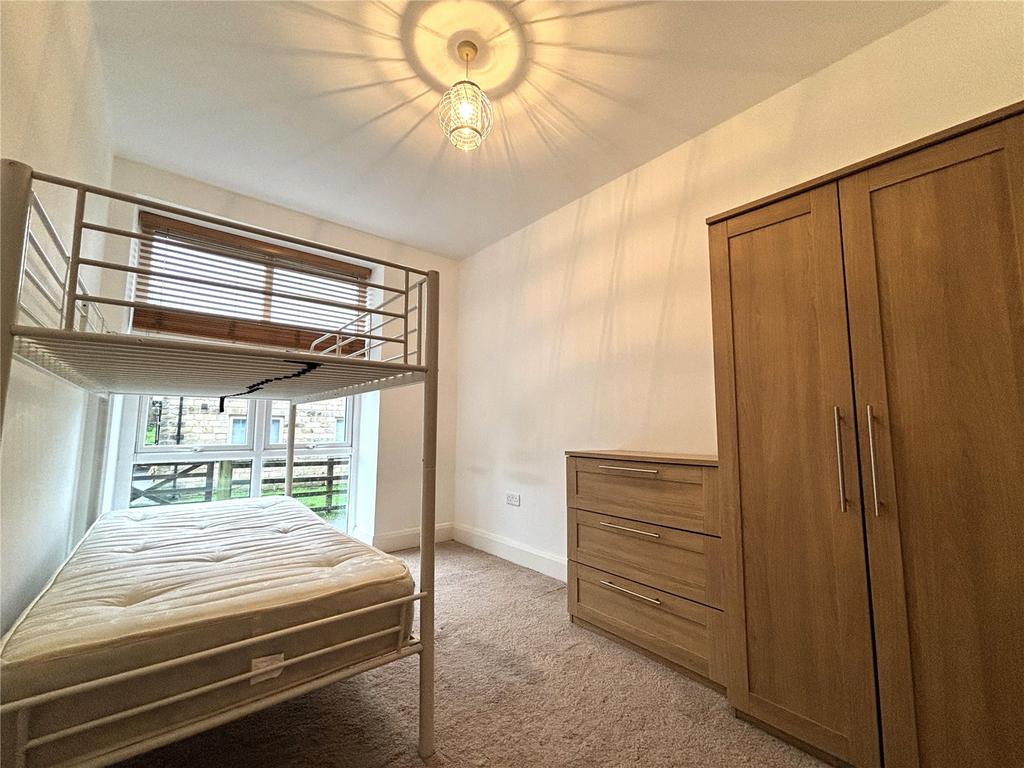 2nd Bedroom