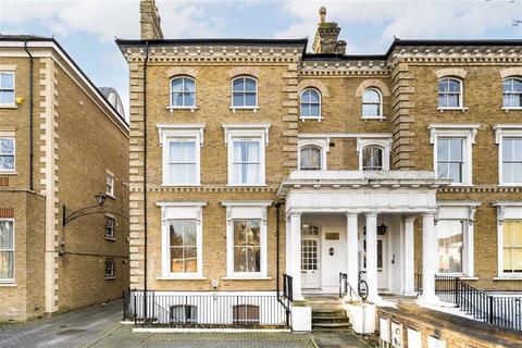 Thurlow Park Road, London SE21