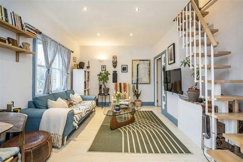 2 bedroom flat for sale, Thurlow Park Road, London SE21