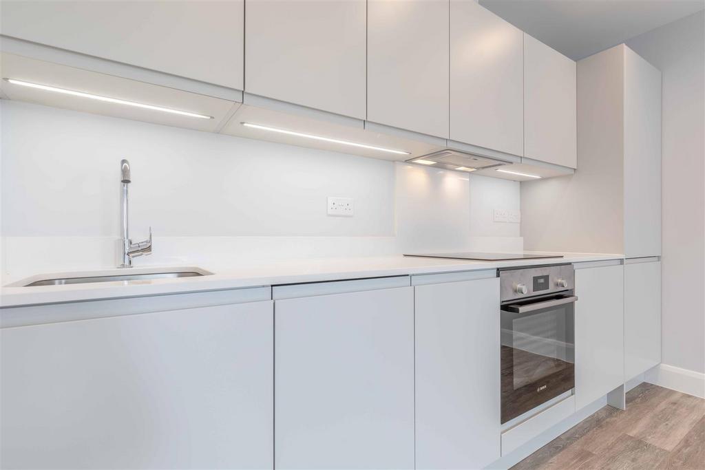 Kitchen 1.jpeg