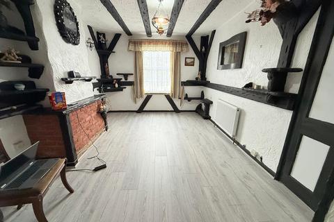 2 bedroom terraced house to rent, Longbridge Road, Dagenham RM8