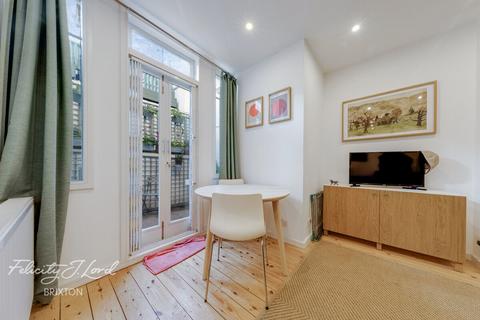 Christchurch Road, London