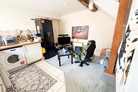 undefined, High Street, Lutterworth LE17