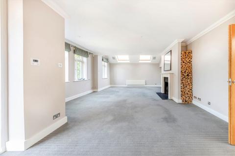 undefined, Arthur Road, London SW19