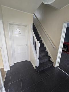 3 bedroom semi-detached house to rent, Jerome Road, Walsall WS2