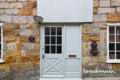 4 bedroom cottage to rent, Church Street, Whitby YO22