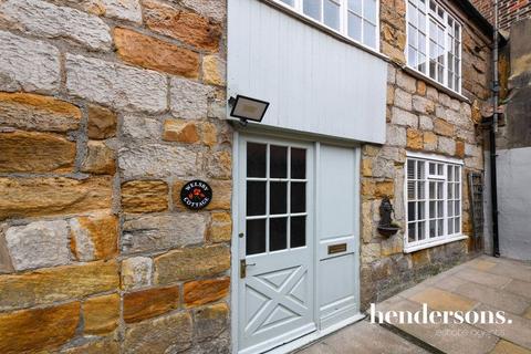 4 bedroom cottage to rent, Church Street, Whitby YO22