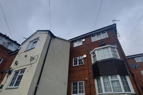 undefined, Luton LU2