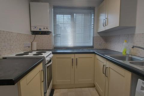 undefined, Luton LU2