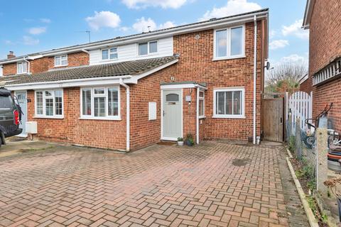 undefined, Gage Close, Royston SG8