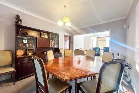 3 bedroom semi-detached house for sale, Streatfield Road, Kenton, Harrow