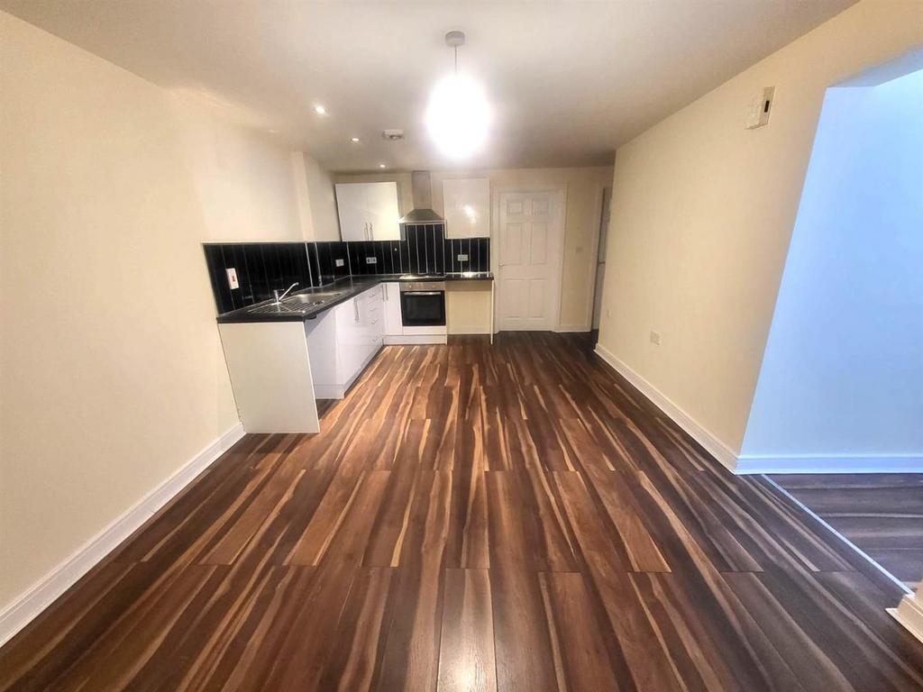Open Plan Kitchen/ Sitting Room Pic 1