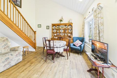 2 bedroom retirement property for sale, Orchard Cottages, Tavistock