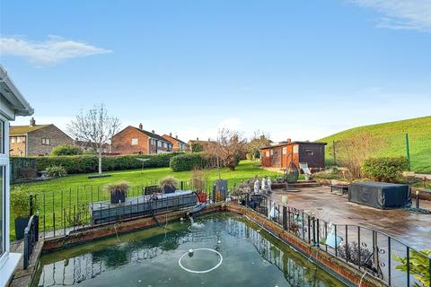 3 bedroom bungalow for sale, Edendale Road, Bexleyheath DA7