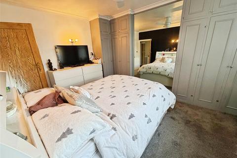 3 bedroom bungalow for sale, Edendale Road, Bexleyheath DA7
