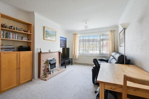 undefined, Cheviot Close, Banstead