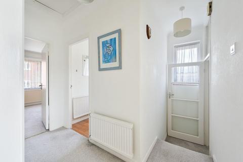 undefined, Cheviot Close, Banstead