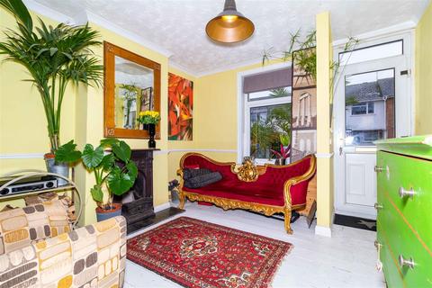 2 bedroom house for sale, Howard Street, Worthing
