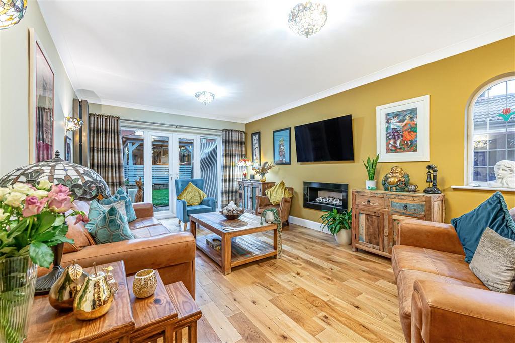 Property Image 4