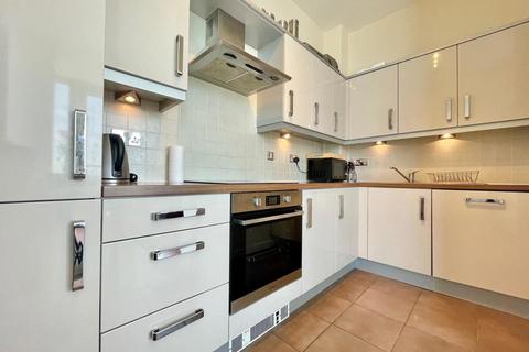 undefined, Manhattan House, The Hub