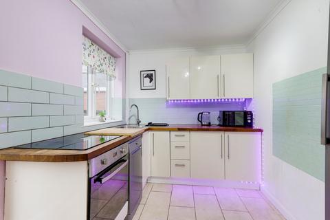 3 bedroom semi-detached house for sale, St. Johns Crescent, Nottingham NG15