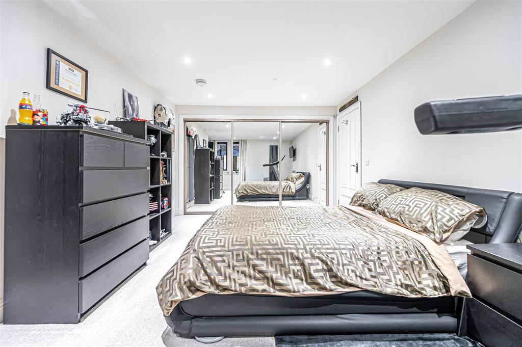 Property Image 40