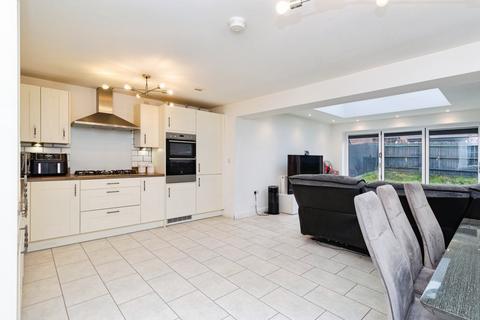 4 bedroom detached house for sale, Wooding Drive, Telford, TF3