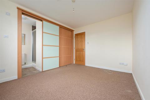 2 bedroom flat for sale, Flat H 32, Caledonia Court, Rosyth, KY11 2ZJ