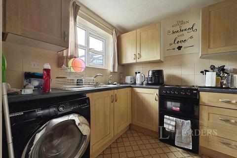 undefined, Peterborough Close, WR5