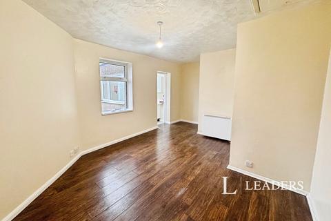 1 bedroom flat to rent, High Street, Lowestoft, Suffolk, NR32